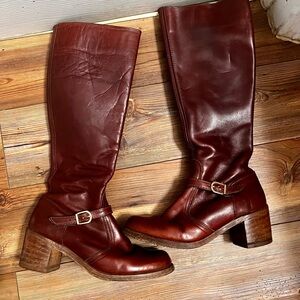 Dexter Chestnut Leather Heeled Boots